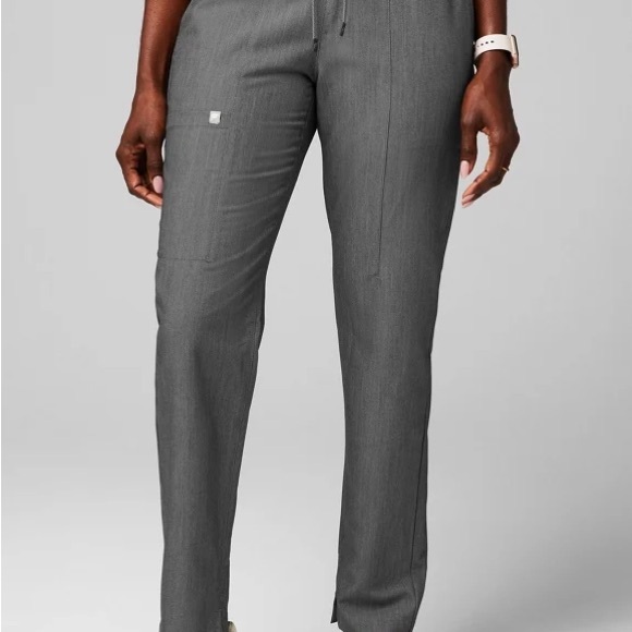 Gray Scrub Set - Picture 4 of 4